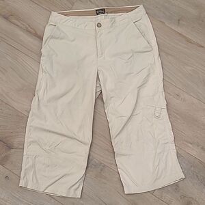 Size 4 Royal Robbins capri pants